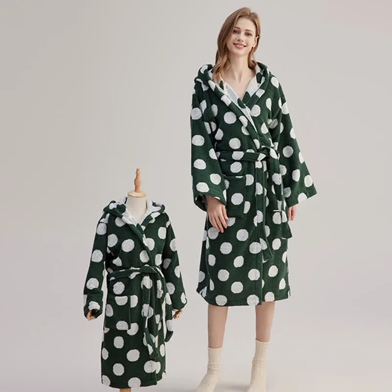 Passender Familienbademantel aus Baumwolle mit Kapuze und Polka-Dots
