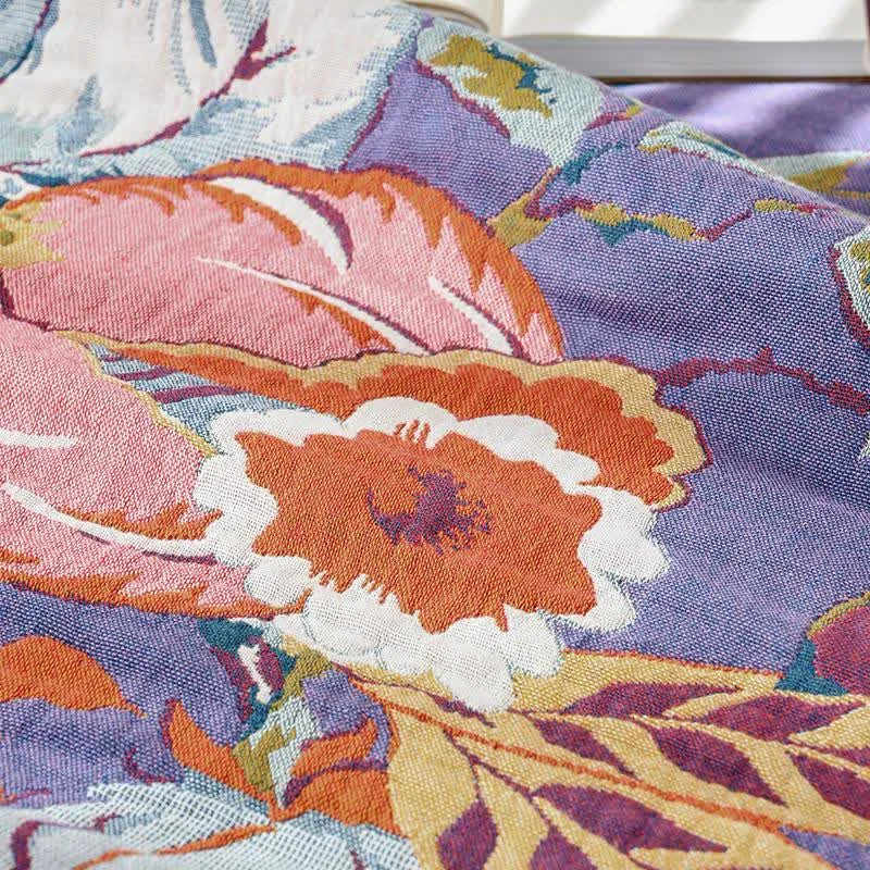 Traumhafter, floraler Quilt aus reiner Baumwollgaze