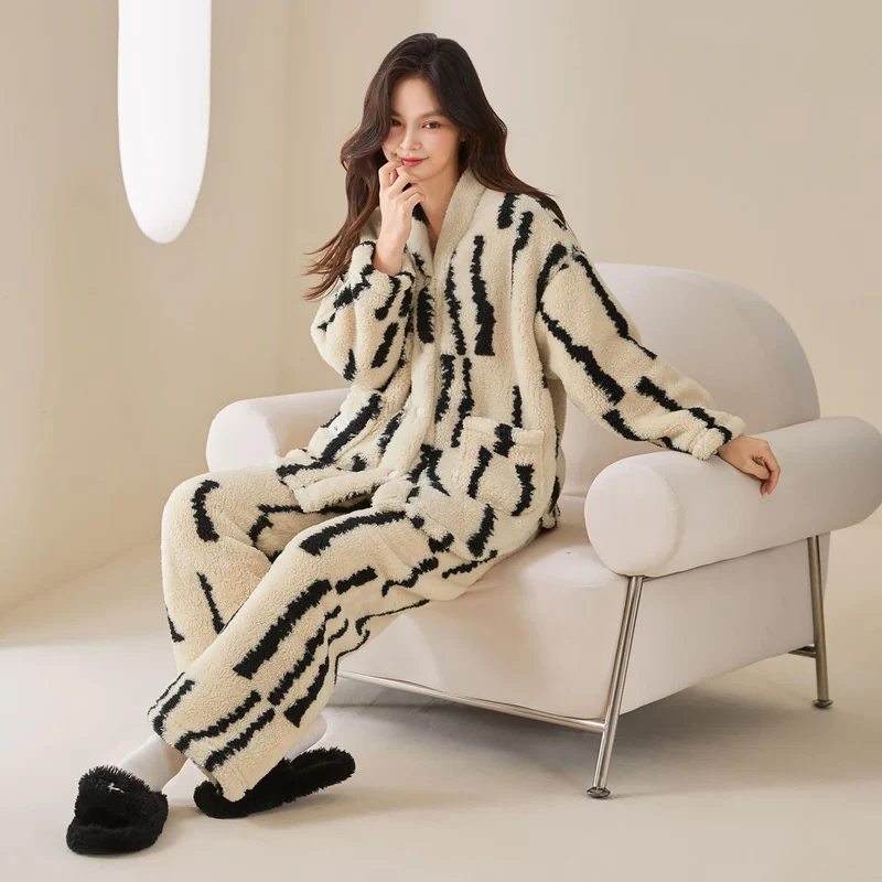 Ownkoti Fleece-Loungewear-Set mit vertikalen Streifen