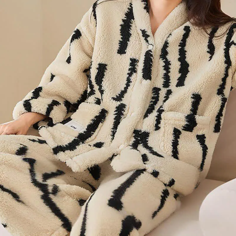 Ownkoti Fleece-Loungewear-Set mit vertikalen Streifen