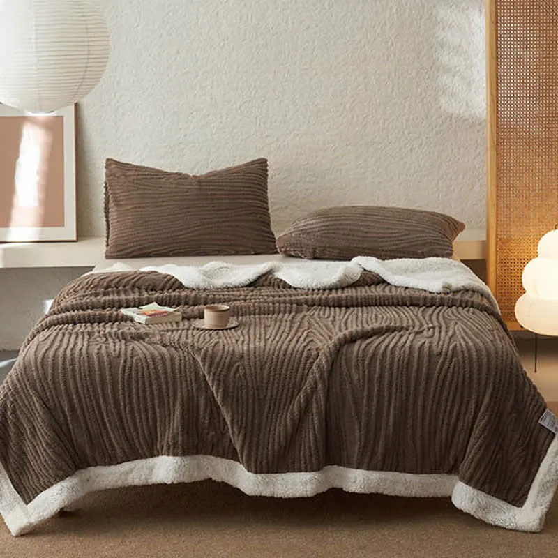 Ownkoti – Jacquard-Sherpa-Decke mit Baummuster