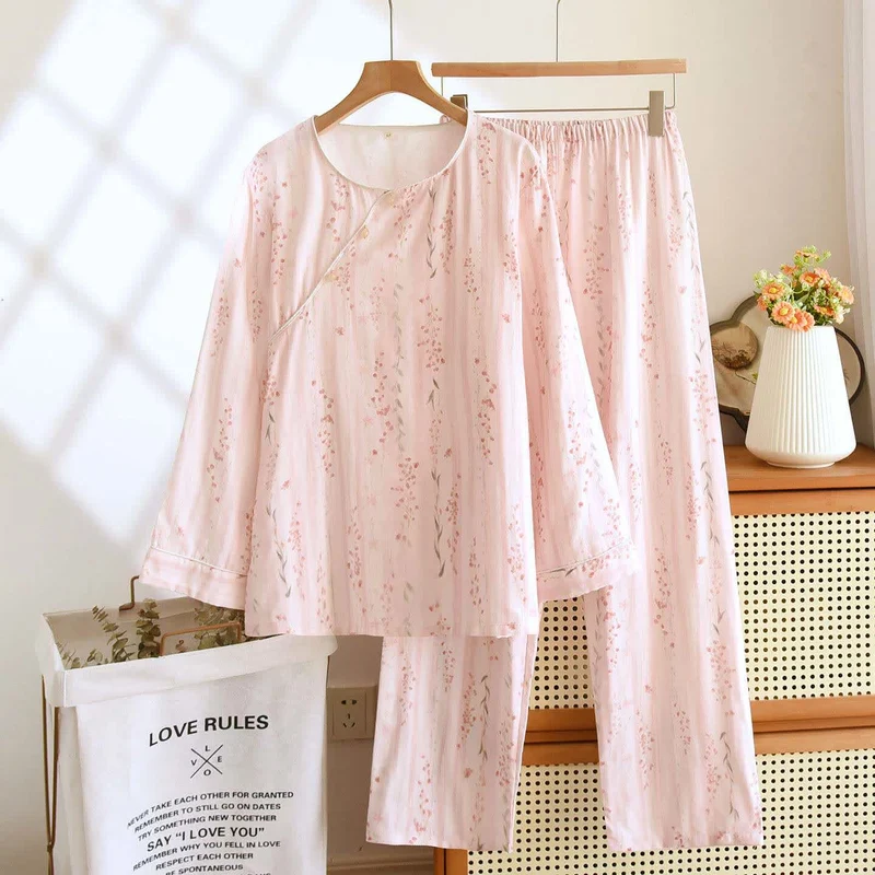 Ownkoti Orientalisch inspirierte gestreifte Loungewear aus Baumwolle mit Blumenmuster