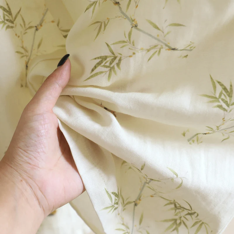 Ownkoti Orientalisch inspirierte Loungewear aus Bambus-Baumwolle mit Schmetterlingsmotiv