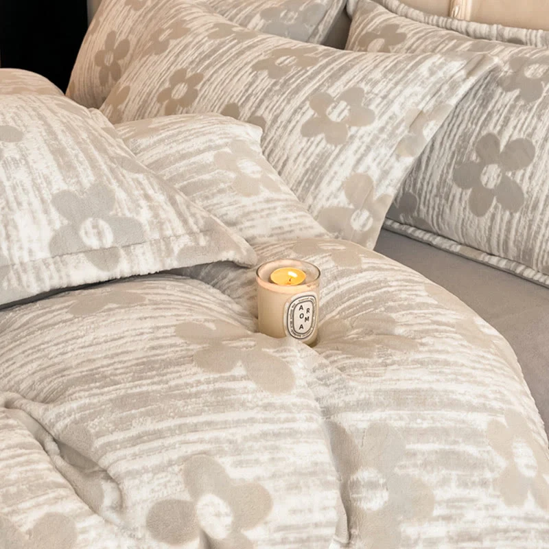 Kuscheliges, dickes Bettwäscheset aus geprägtem Fleece (4-teilig)