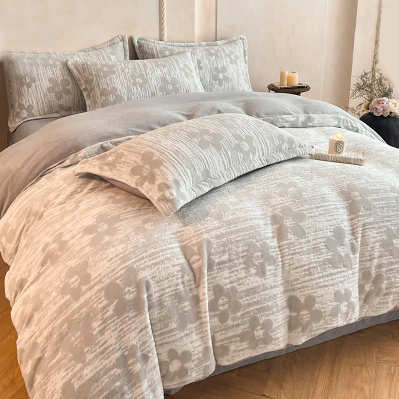 Kuscheliges, dickes Bettwäscheset aus geprägtem Fleece (4-teilig)