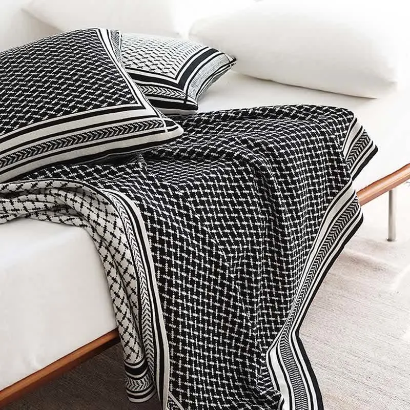 Ownkoti Strickdecke im nordischen Stil