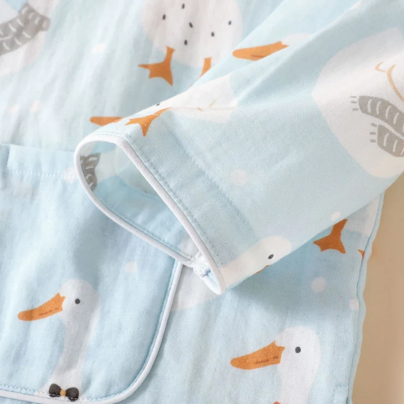Baumwollgaze-Kimono-Pyjama mit Cartoon-Gans