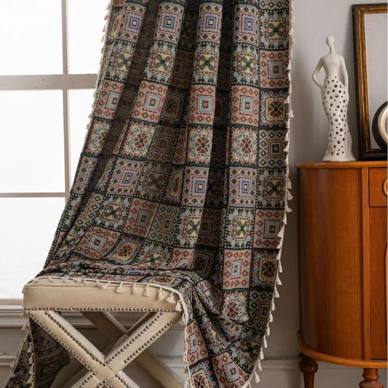 Geometrischer quadratischer Jacquard-Vorhang im Retro-Stil