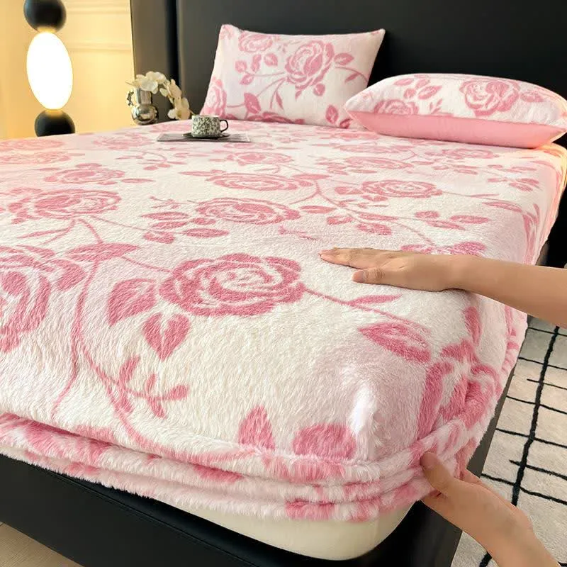 Warmes Spannbettlaken aus Fleece mit rosa Rosen