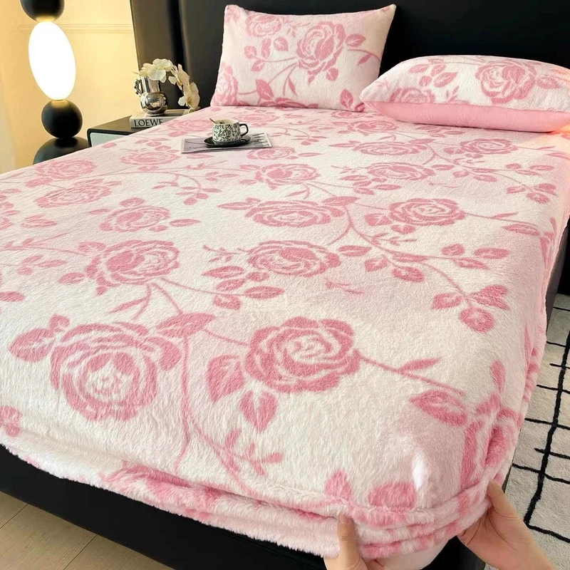 Warmes Spannbettlaken aus Fleece mit rosa Rosen