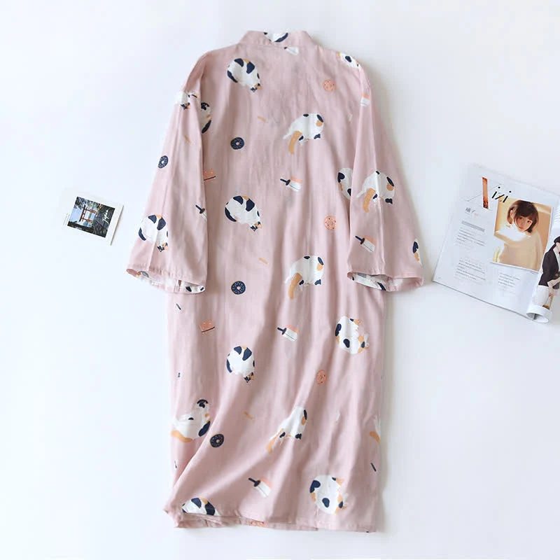 Passender Kimono-Bademantel aus Baumwollgaze mit Katzenmotiv