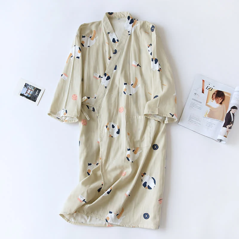 Passender Kimono-Bademantel aus Baumwollgaze mit Katzenmotiv