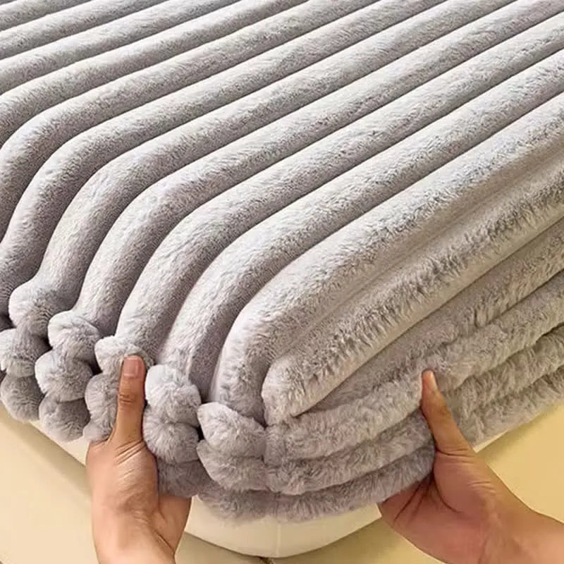 Einfaches, warmes Spannbettlaken aus Plüschfleece