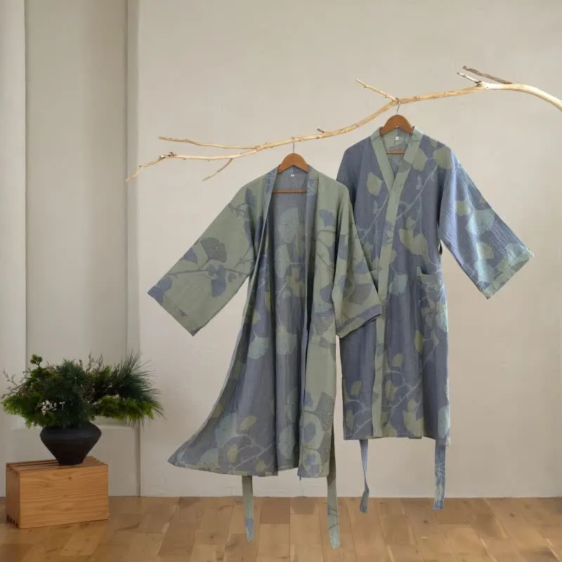 Kimono-Bademantel aus Bio-Baumwolle mit Ginkgoblatt
