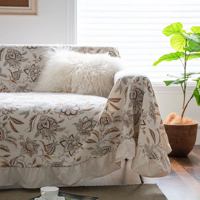 Sofadecke mit Rüschen und Vintage-Blumenmuster