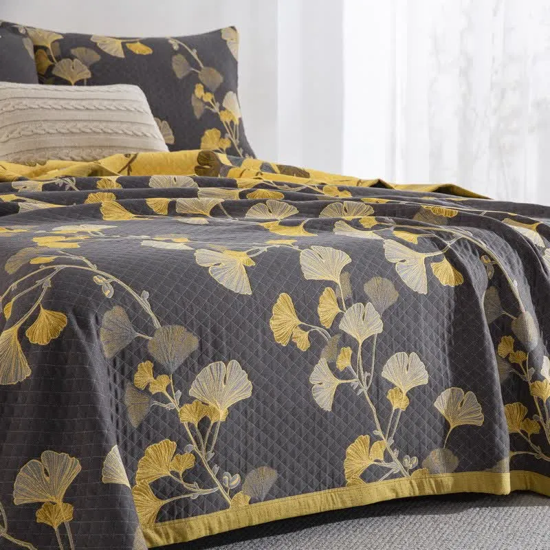 Wendbare Tagesdecke aus Bio-Baumwolle mit Ginkgo-Blatt