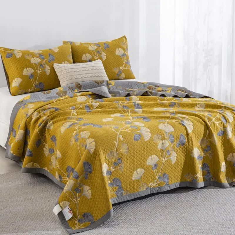 Wendbare Tagesdecke aus Bio-Baumwolle mit Ginkgo-Blatt