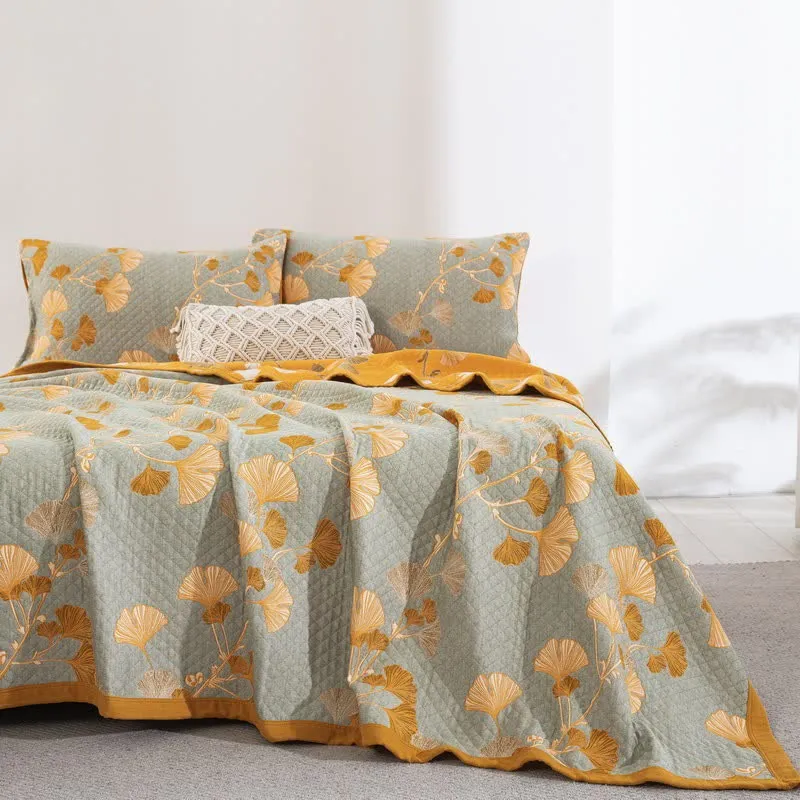 Wendbare Tagesdecke aus Bio-Baumwolle mit Ginkgo-Blatt