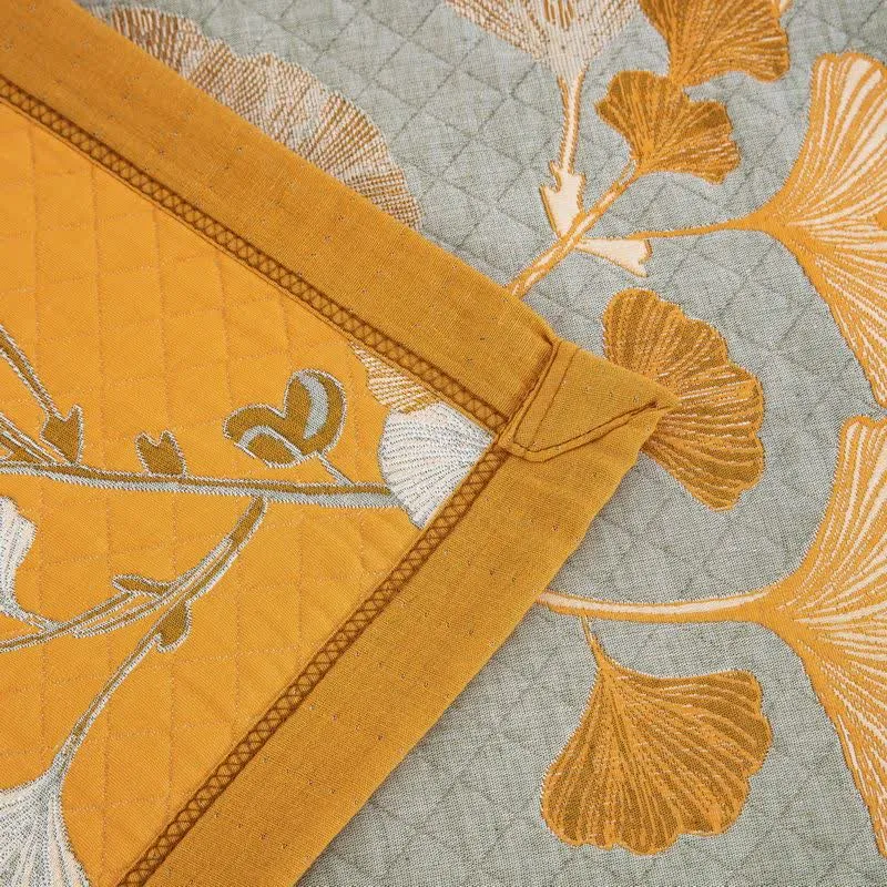 Wendbare Tagesdecke aus Bio-Baumwolle mit Ginkgo-Blatt