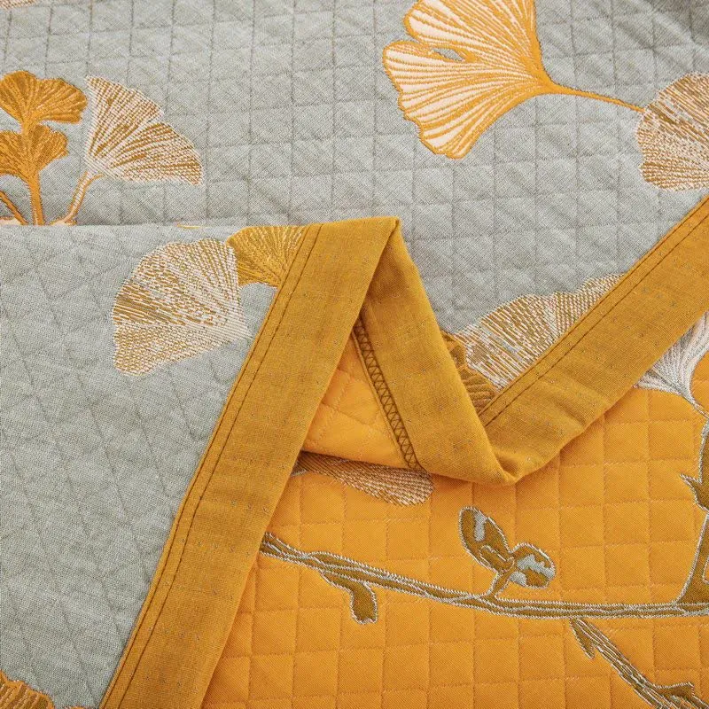 Wendbare Tagesdecke aus Bio-Baumwolle mit Ginkgo-Blatt