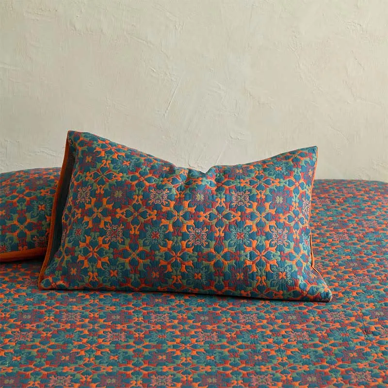 Spannbettlaken aus Baumwolle mit geometrischem Retro-Muster