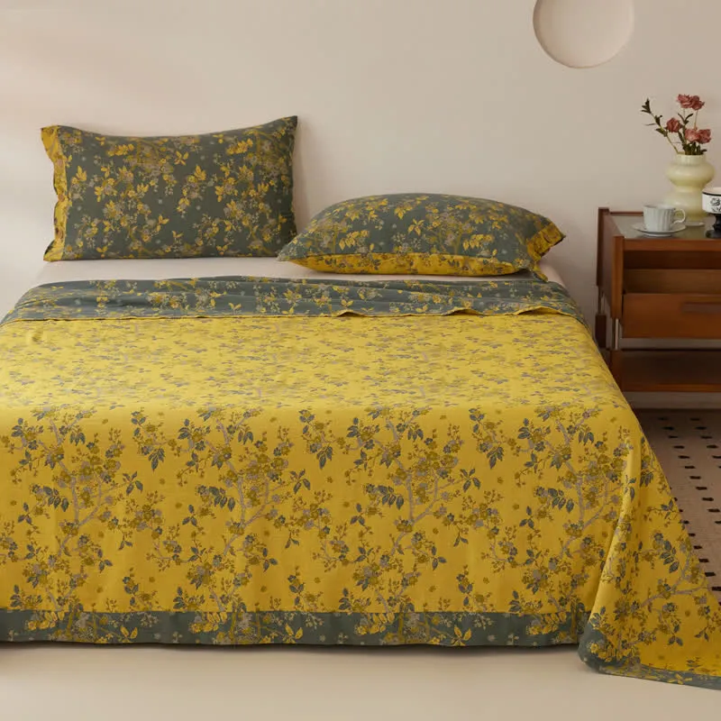 Wende-Überwurfdecke aus Baumwollgaze im Vintage-Stil mit Pflaumenblütenmuster