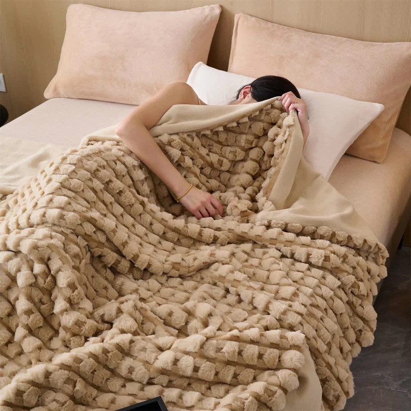 Moderne, luxuriöse Fleece-Überwurfdecke