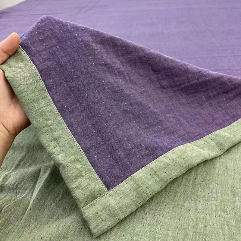 Minimalistische, wendbare Bettwäsche aus Baumwollgaze