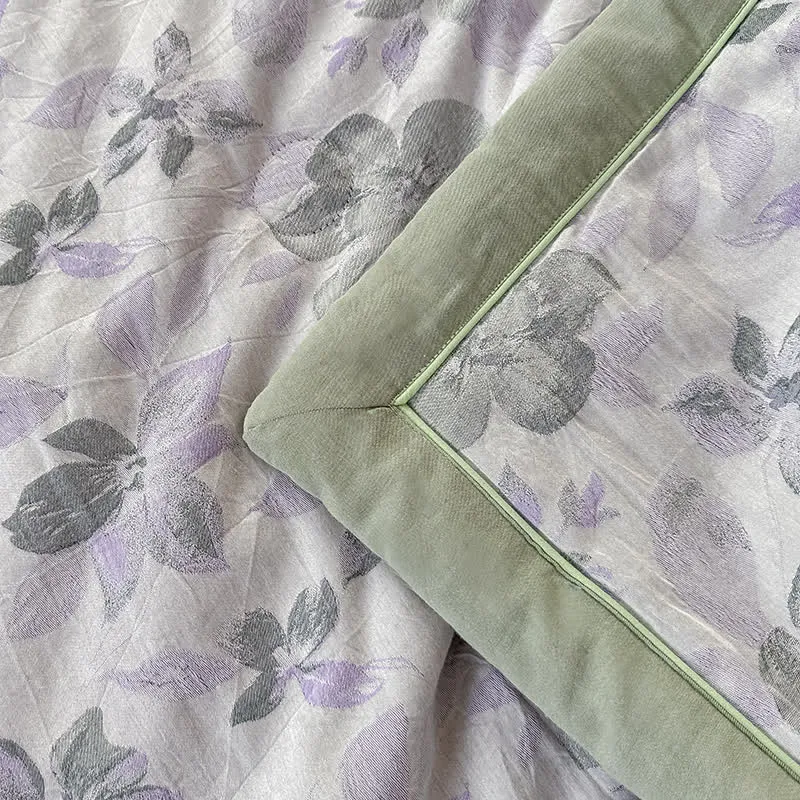 Elegante Sommerdecke aus reiner Baumwolle mit Blumenmuster und zweilagiger Gaze