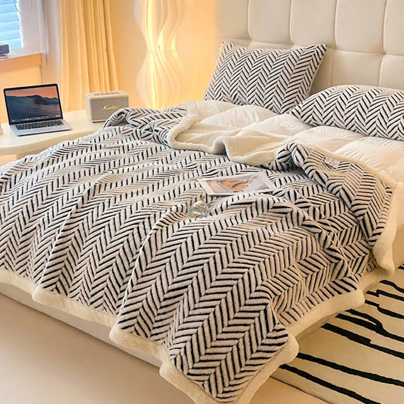 Moderne gestreifte Jacquard-Überwurfdecke