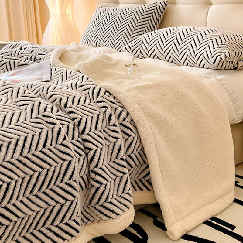 Moderne gestreifte Jacquard-Überwurfdecke