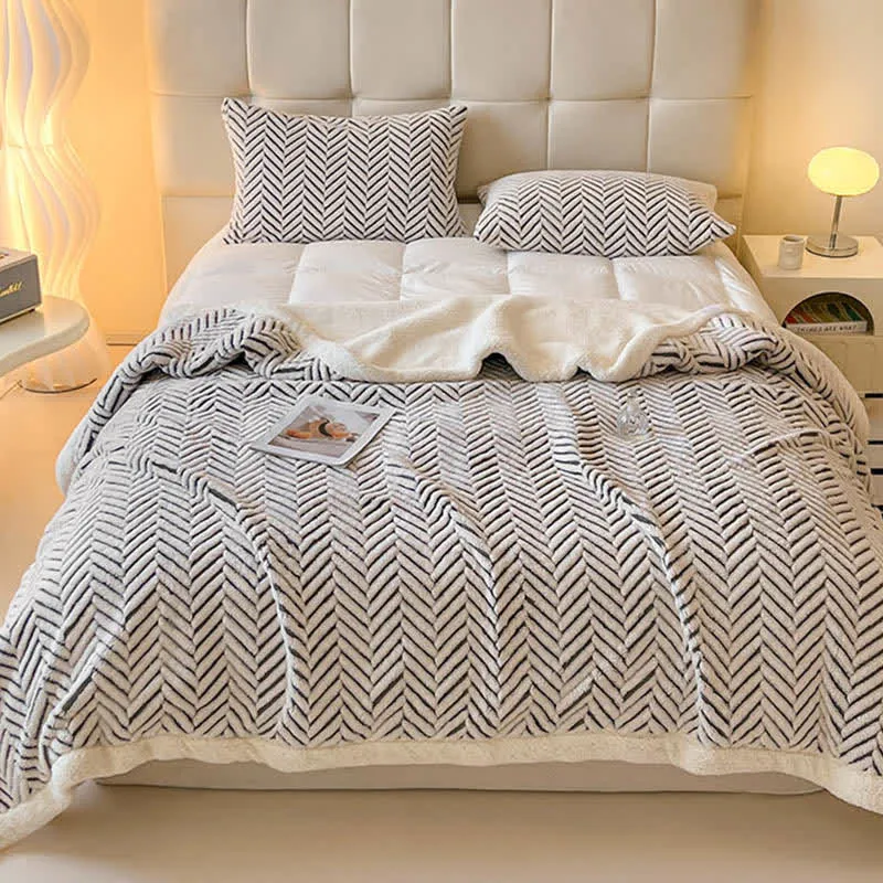 Moderne gestreifte Jacquard-Überwurfdecke
