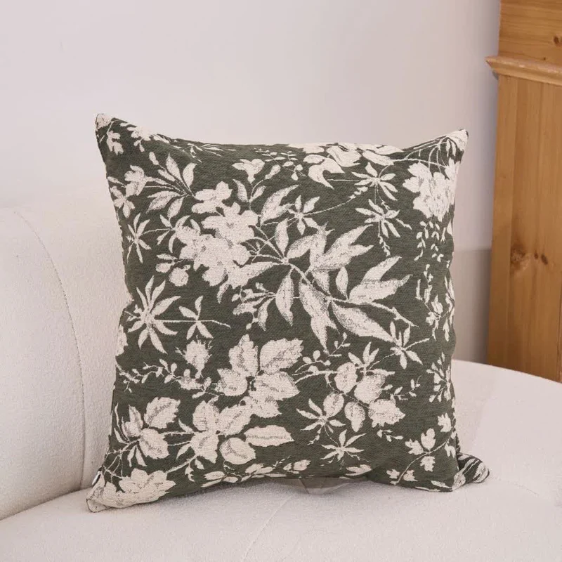 Kissen mit Blumenblatt-Motiv und Einsatz