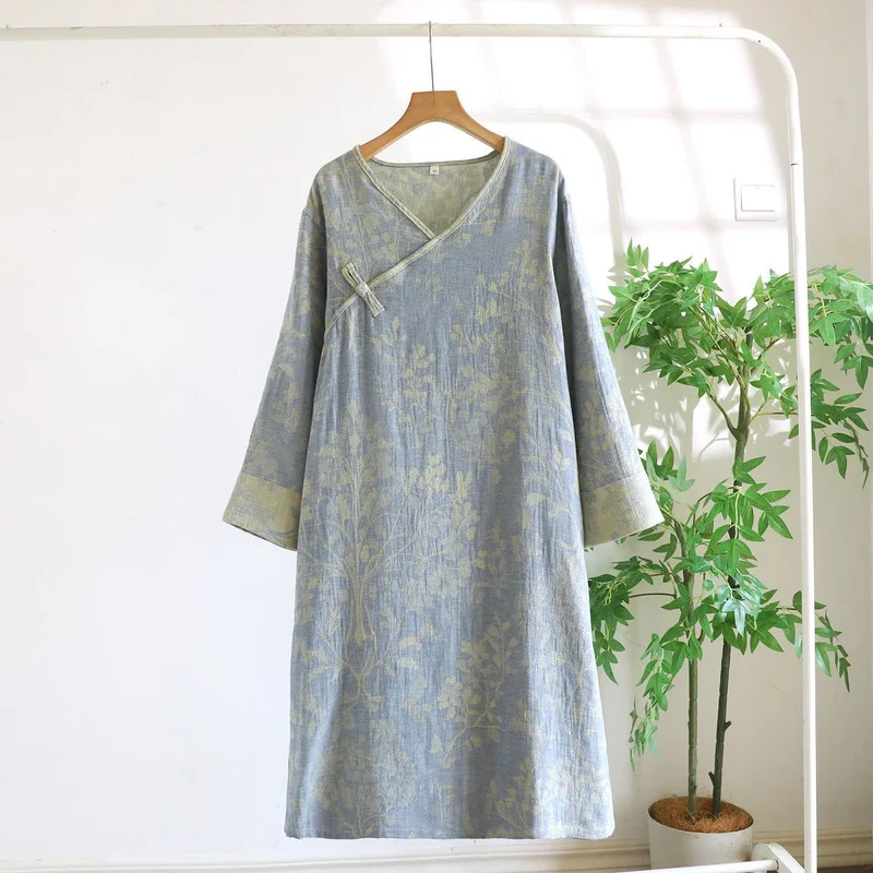 Elegantes Nachthemd aus Bio-Baumwolle mit Blumenmuster