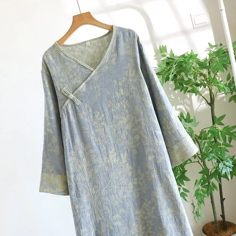 Elegantes Nachthemd aus Bio-Baumwolle mit Blumenmuster
