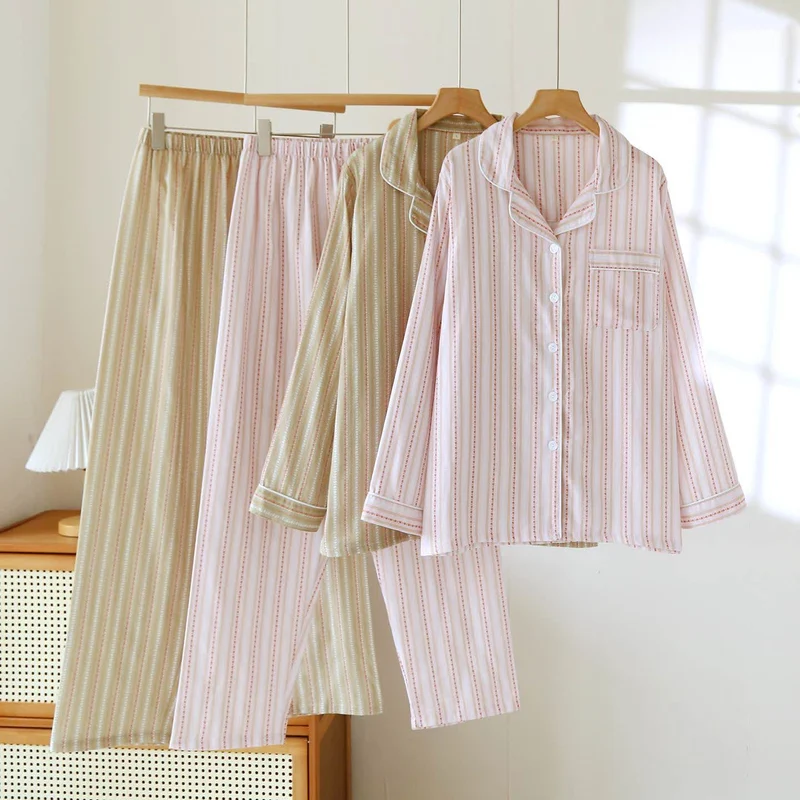 Passendes Loungewear-Set aus gestreifter Baumwollgaze