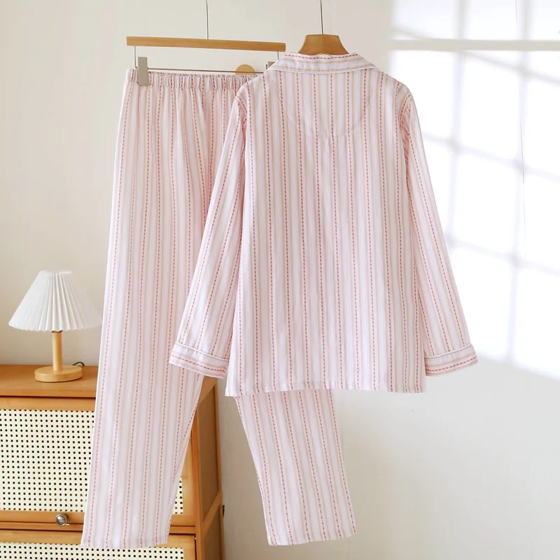 Passendes Loungewear-Set aus gestreifter Baumwollgaze