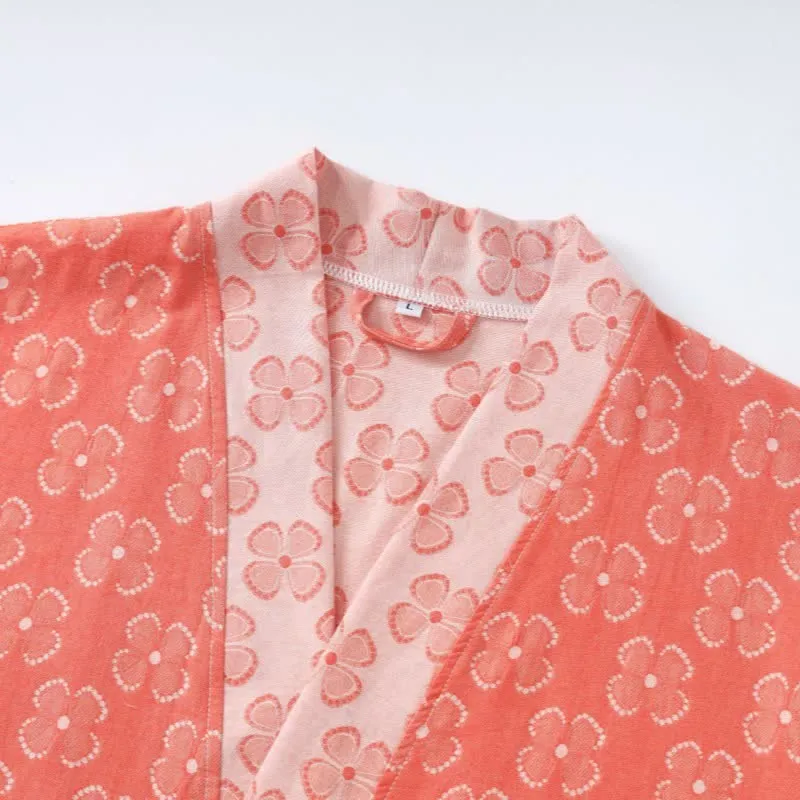 Kimono-Bademantel aus Baumwollgaze mit vierblättrigem Kleeblatt