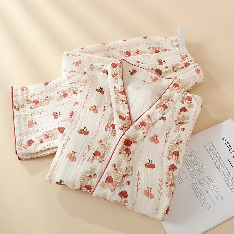 Kimono-Pyjama aus Baumwollgaze mit Kirsch- und Pilzmotiv