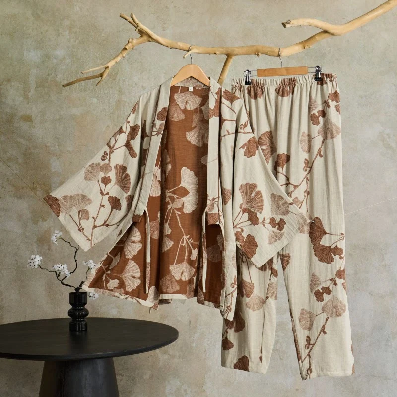 Großer Kimono-Pyjama aus Baumwolle mit Ginkgoblättern