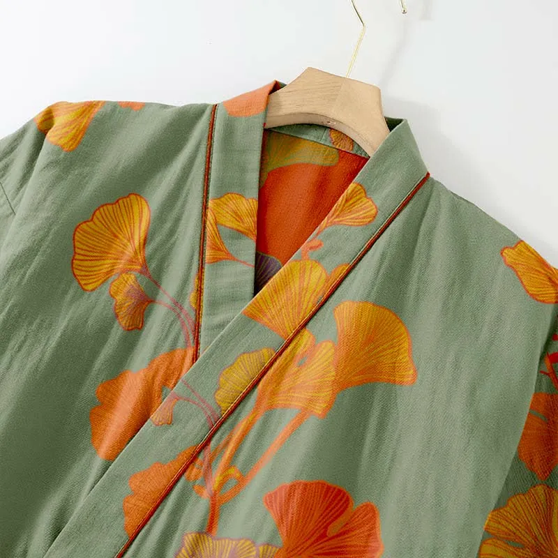 Großer Kimono-Pyjama aus Baumwolle mit Ginkgoblättern