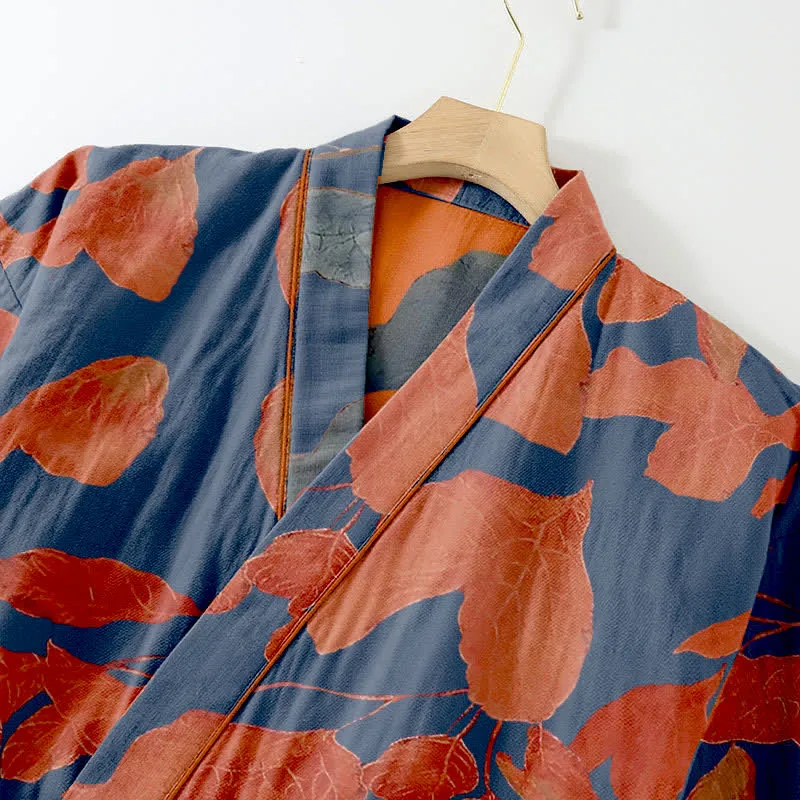 Loungewear-Set aus Baumwoll-Kimono mit botanischem Blattmuster
