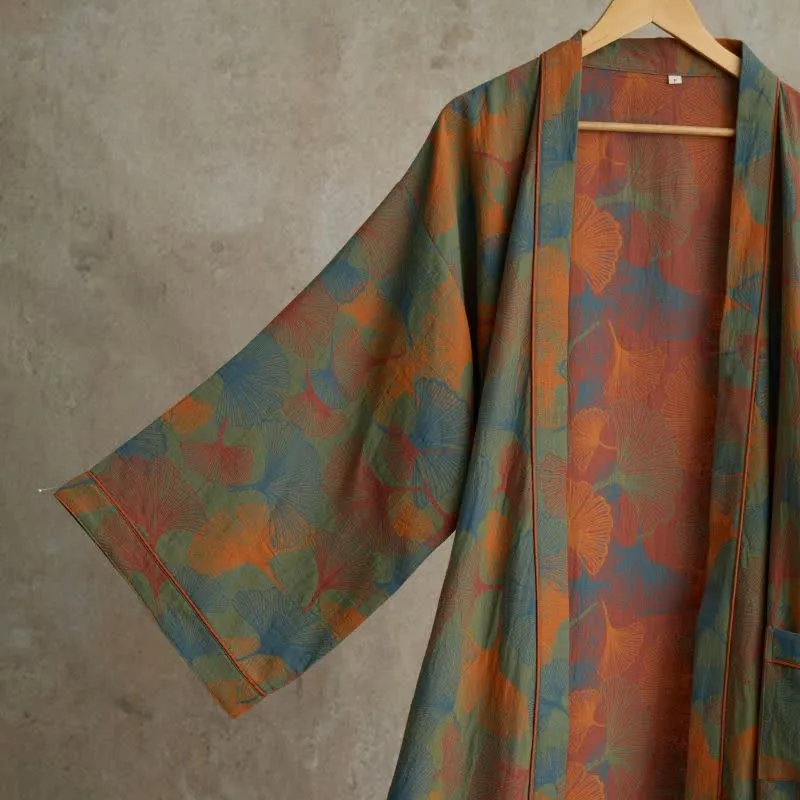 Kimono-Bademantel aus Baumwolle mit Ginkgoblatt-Print