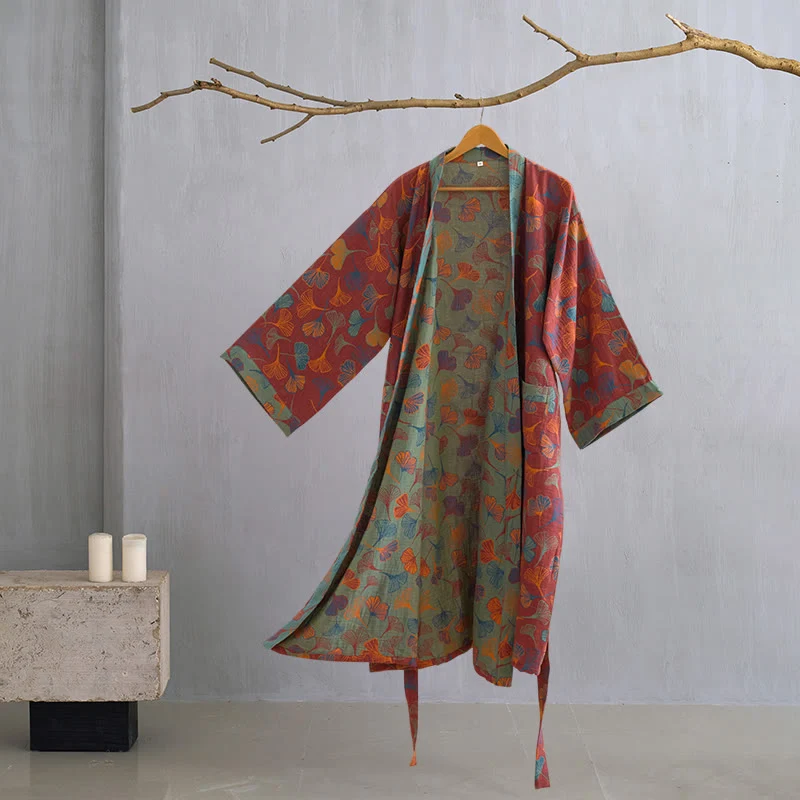Kimono-Bademantel aus Ginkgo-Biloba-Baumwolle