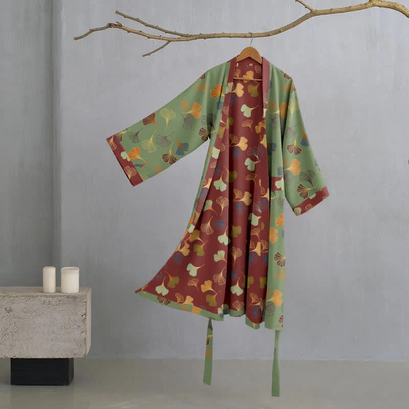 Kimono-Bademantel aus Ginkgo-Biloba-Baumwolle