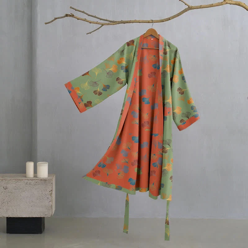 Kimono-Bademantel aus Ginkgo-Biloba-Baumwolle