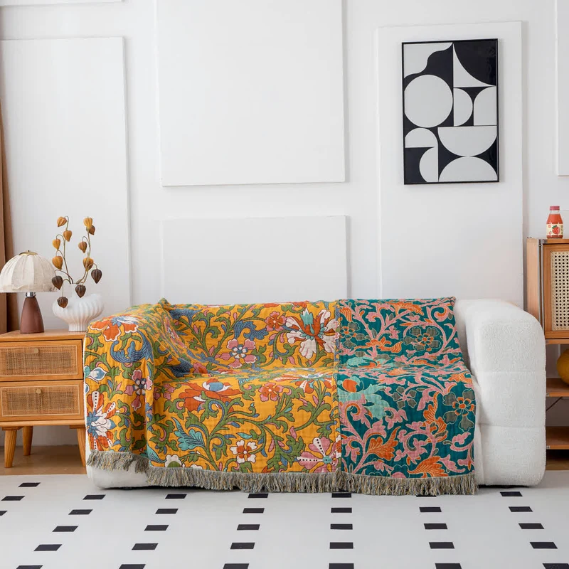 Wendesteppdecke aus Baumwolle mit Blumenmuster im Vintage-Stil und Quasten