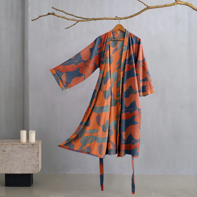 Kimono-Robe aus Baumwollgaze mit botanischem Blattmuster