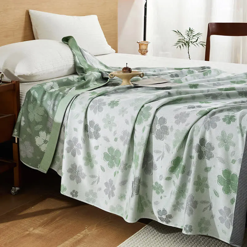 Kühlende Tagesdecke mit Pfirsichblüten-Print