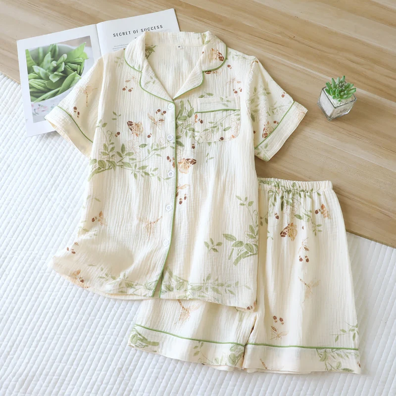 Pyjama-Set aus Baumwolle mit Schmetterlings- und Blattmuster